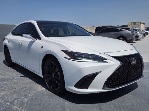 Used 2025 Lexus ES 350 w/ Accessory Package (Z2) FWD image 7