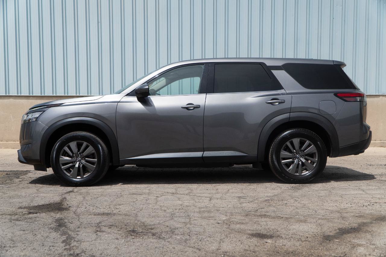 Used 2022 Nissan Pathfinder S AWD/4WD image 6
