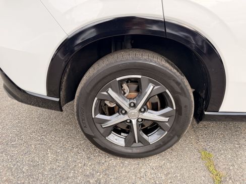 Certified 2024 Honda HR-V EX-L image 8
