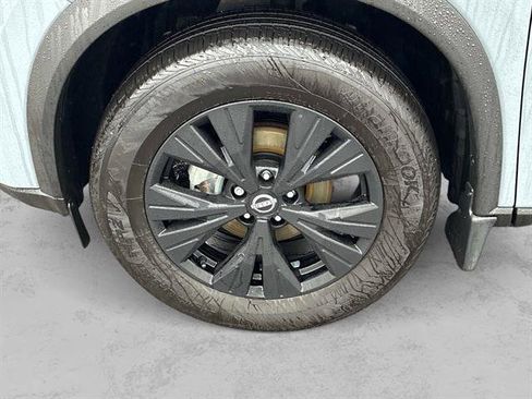 Certified 2023 Nissan Rogue SV w/ SV Premium B Package image 17