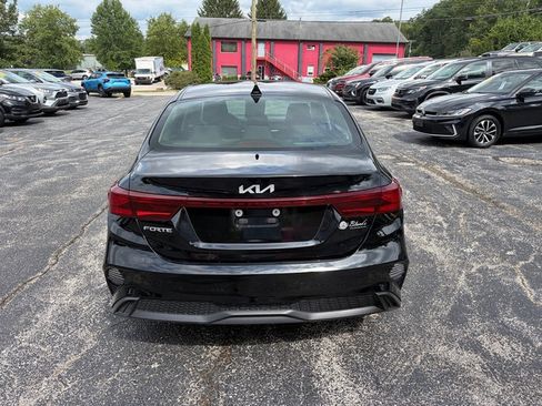 Used 2024 Kia Forte LXS FWD image 8