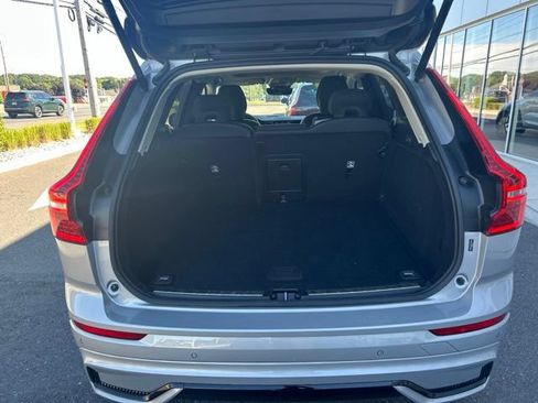 Used 2025 Volvo XC60 B5 Plus AWD/4WD image 11