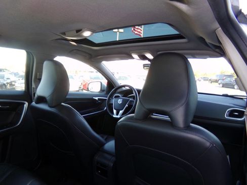 Used 2016 Volvo S60 T5 Premier image 23