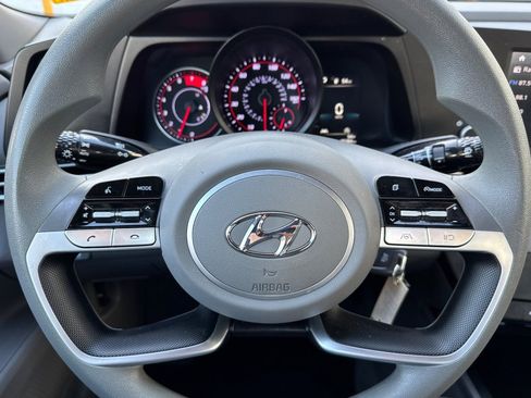 Used 2023 Hyundai Elantra SE image 23