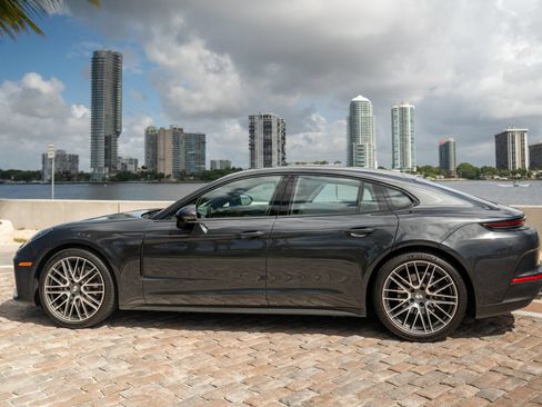 Used 2024 Porsche Panamera w/ Premium Package RWD image 14