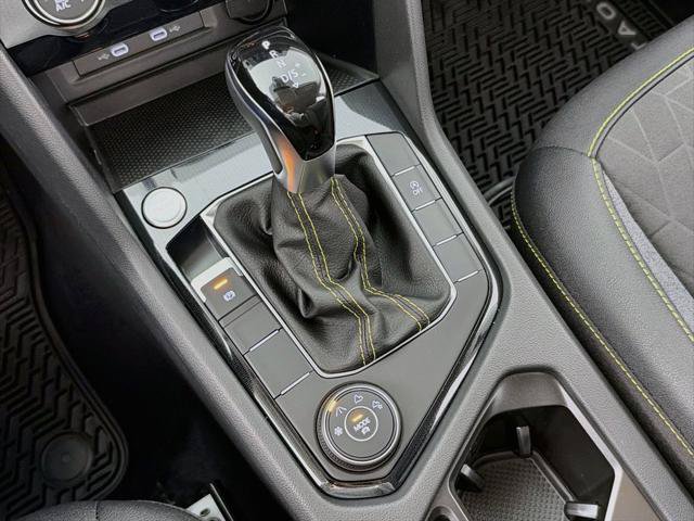 New 2027 Volkswagen Taos Sport AWD/4WD image 16