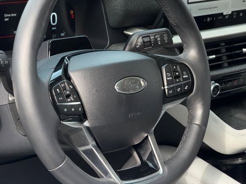 Certified 2025 Ford Explorer Platinum w/ Ultimate Package image 29