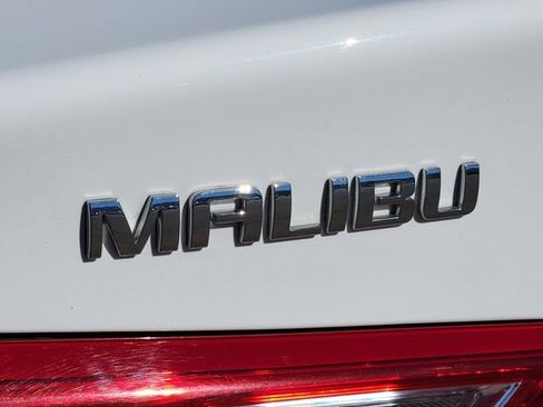 Used 2024 Chevrolet Malibu LT image 11
