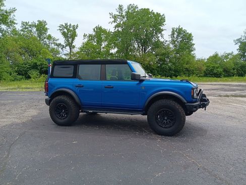 Used 2023 Ford Bronco 4-Door w/ Sasquatch Package AWD/4WD image 4