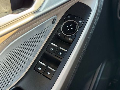 Used 2022 Ford Explorer Limited w/ Limited Technology Package image 20