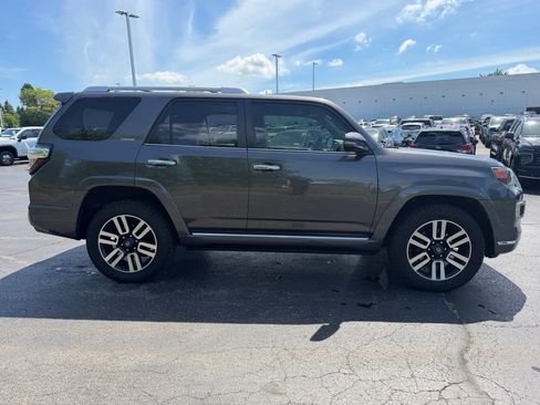 Used 2019 Toyota 4Runner Limited AWD/4WD image 6