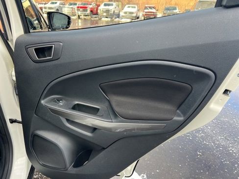 Used 2022 Ford EcoSport SE w/ SE Convenience Package image 11