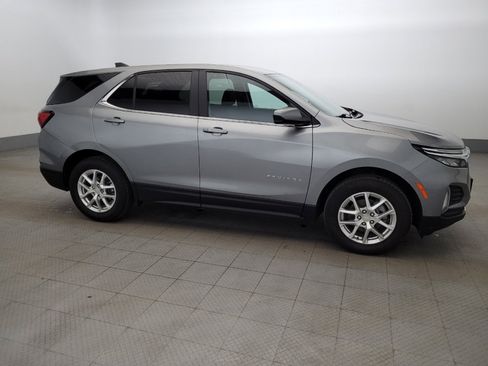 Used 2023 Chevrolet Equinox LT w/ Driver Convenience Package image 11