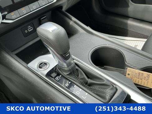 Used 2024 Nissan Altima 2.5 S FWD image 23