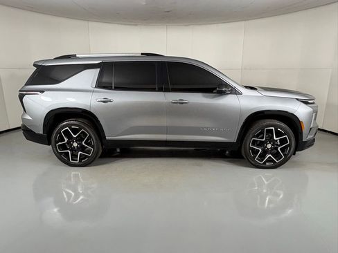 Used 2026 Chevrolet Traverse High Country w/ LPO, Floor Liner Package image 11