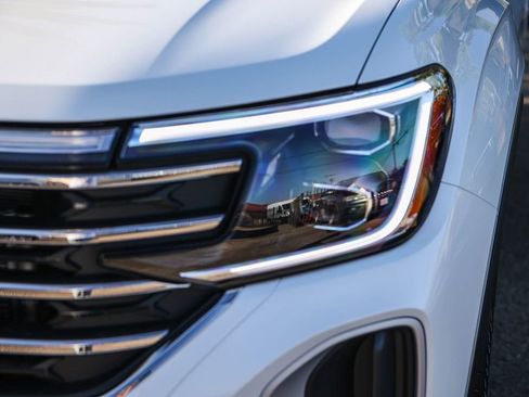 New 2026 Volkswagen Atlas SE image 17