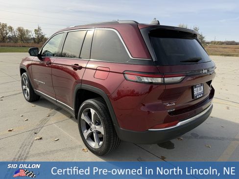 Used 2025 Jeep Grand Cherokee Limited image 7