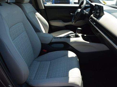 Used 2023 Honda HR-V LX image 19