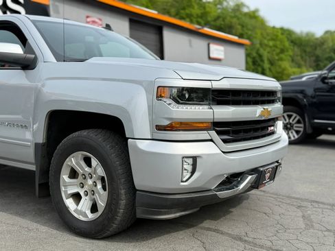 Used 2018 Chevrolet Silverado 1500 LT w/ All Star Edition AWD/4WD image 33