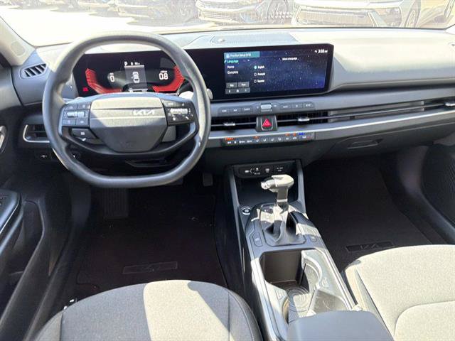 Used 2025 Kia K4 FWD image 8