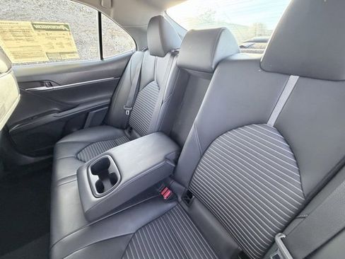 Used 2023 Toyota Camry SE image 25