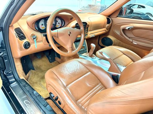Used 2004 Porsche 911 Carrera 4S AWD/4WD image 4