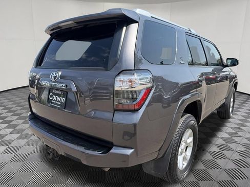 Used 2018 Toyota 4Runner SR5 AWD/4WD image 8