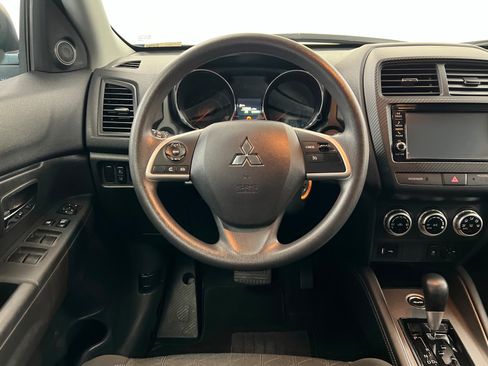 Used 2025 Mitsubishi Outlander Sport ES AWD/4WD image 13