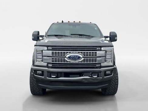Used 2019 Ford F250 Platinum w/ Platinum Ultimate Package image 10