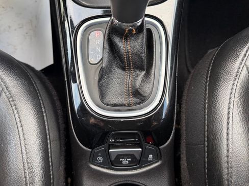 Used 2020 Jeep Compass Limited image 30