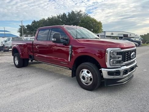 Used 2026 Ford F350 Lariat w/ Lariat Ultimate Package AWD/4WD image 3