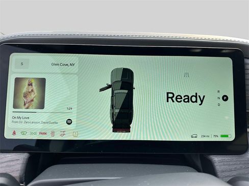 Used 2023 Rivian R1S Adventure image 27