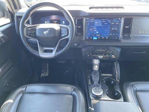 Used 2025 Ford Bronco Badlands AWD/4WD image 7