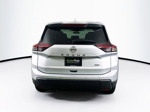 Used 2025 Nissan Rogue SV AWD/4WD image 7
