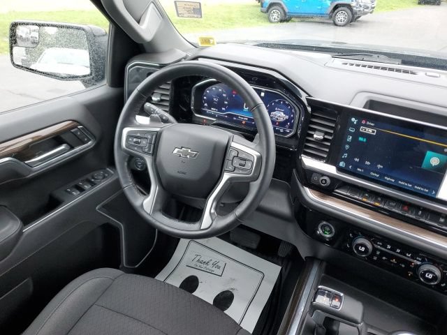Used 2023 Chevrolet Silverado 1500 RST w/ Redline Edition AWD/4WD image 16