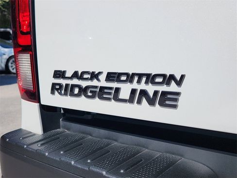 Used 2022 Honda Ridgeline Black Edition image 9