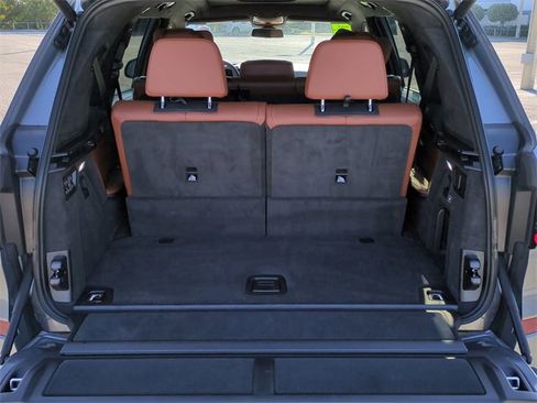 Used 2026 BMW X7 M60i image 13