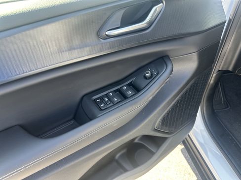 New 2025 Jeep Grand Cherokee L Laredo w/ Luxury Tech Group I image 13