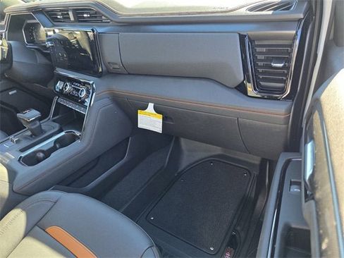 New 2026 GMC Sierra 1500 AT4 w/ AT4 Premium Package image 18