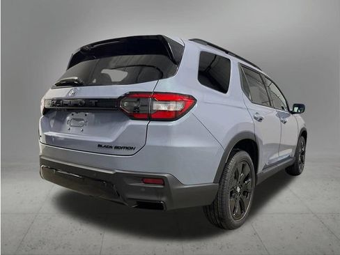 New 2026 Honda Pilot Black Edition image 5