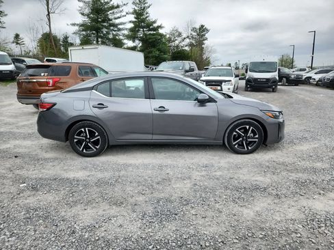Used 2024 Nissan Sentra SV image 6