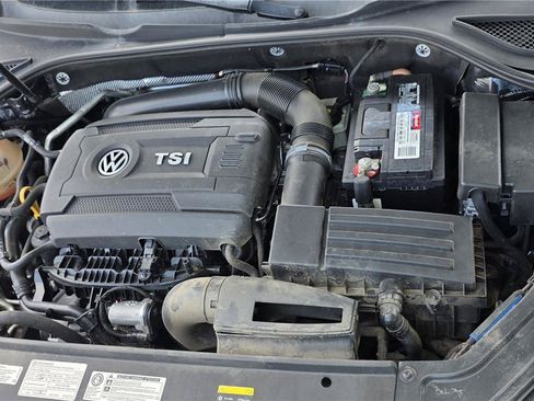 Used 2017 Volkswagen Passat 1.8T R-Line w/ R-Line Lighting Package FWD image 21