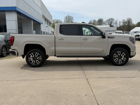 New 2026 GMC Sierra 1500 AT4 w/ AT4 Premium Package AWD/4WD image 2