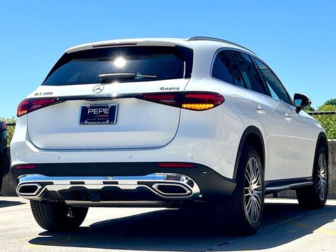 Certified 2023 Mercedes-Benz GLC 300 4MATIC image 39