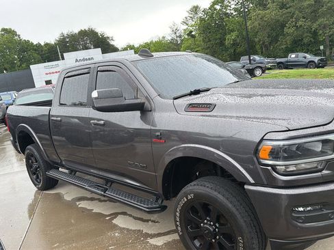 Used 2022 RAM 2500 Laramie w/ Night Edition AWD/4WD image 2