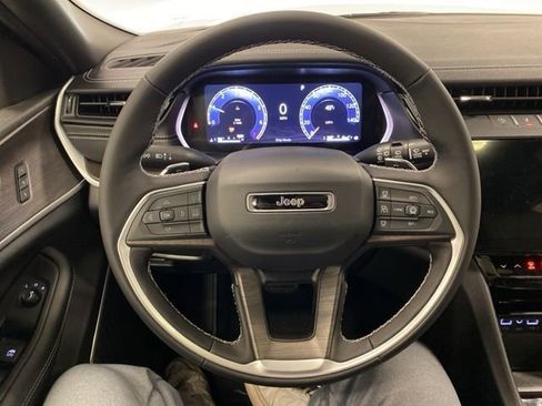 New 2026 Jeep Grand Cherokee L Limited AWD/4WD image 16
