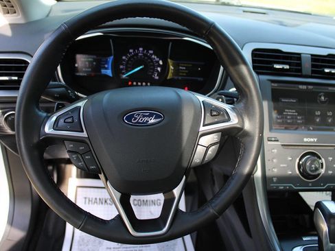 Used 2014 Ford Fusion Titanium image 21