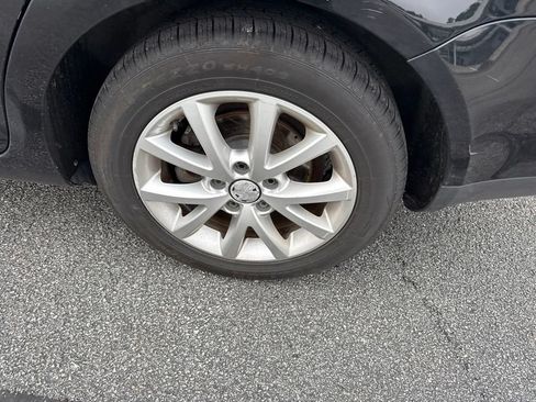 Used 2010 Volkswagen Jetta Limited Edition FWD image 6