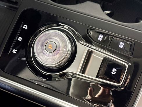 New 2026 Kia Carnival EX image 18