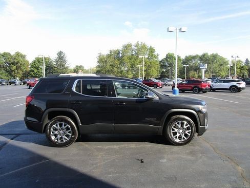 Used 2023 GMC Acadia SLT image 6